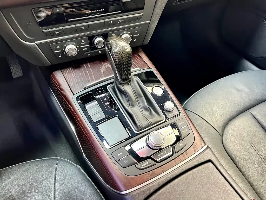 Audi A7 — фото 19