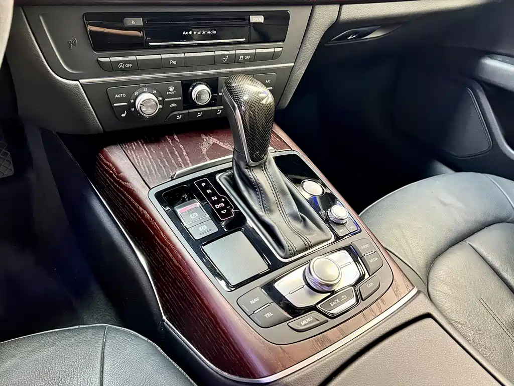 Audi A7 — фото 20
