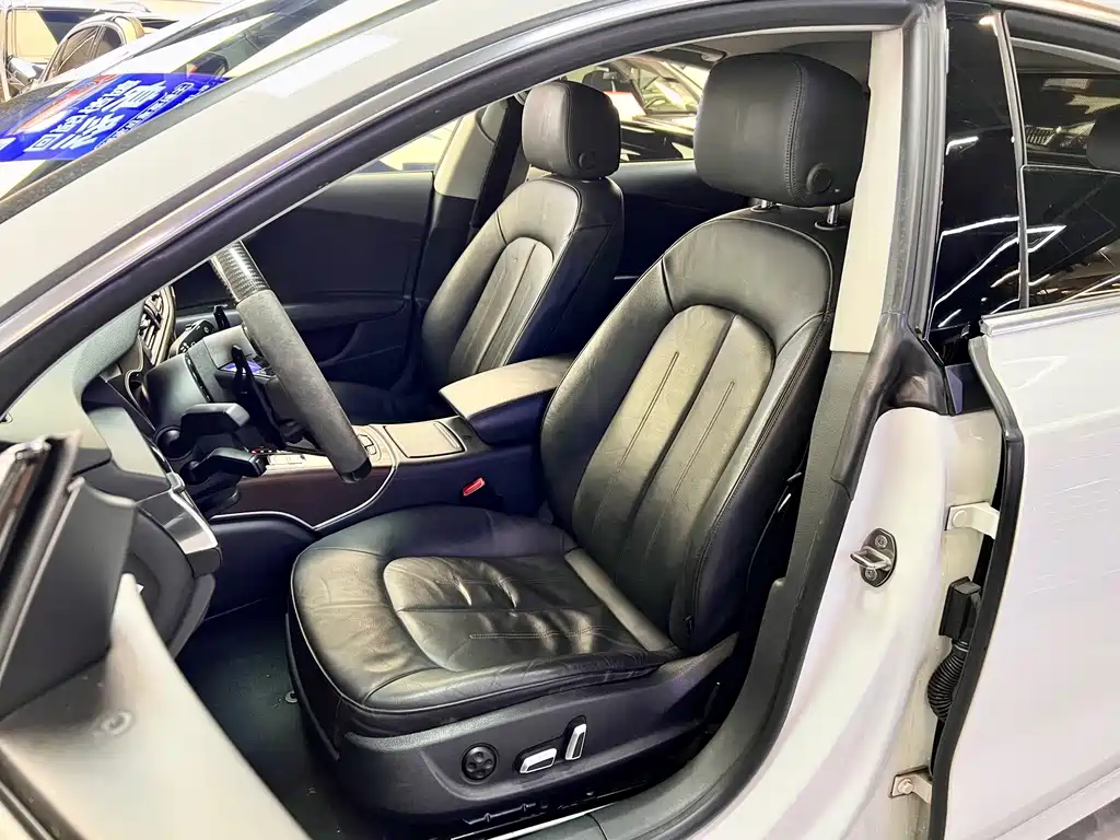 Audi A7 — фото 22
