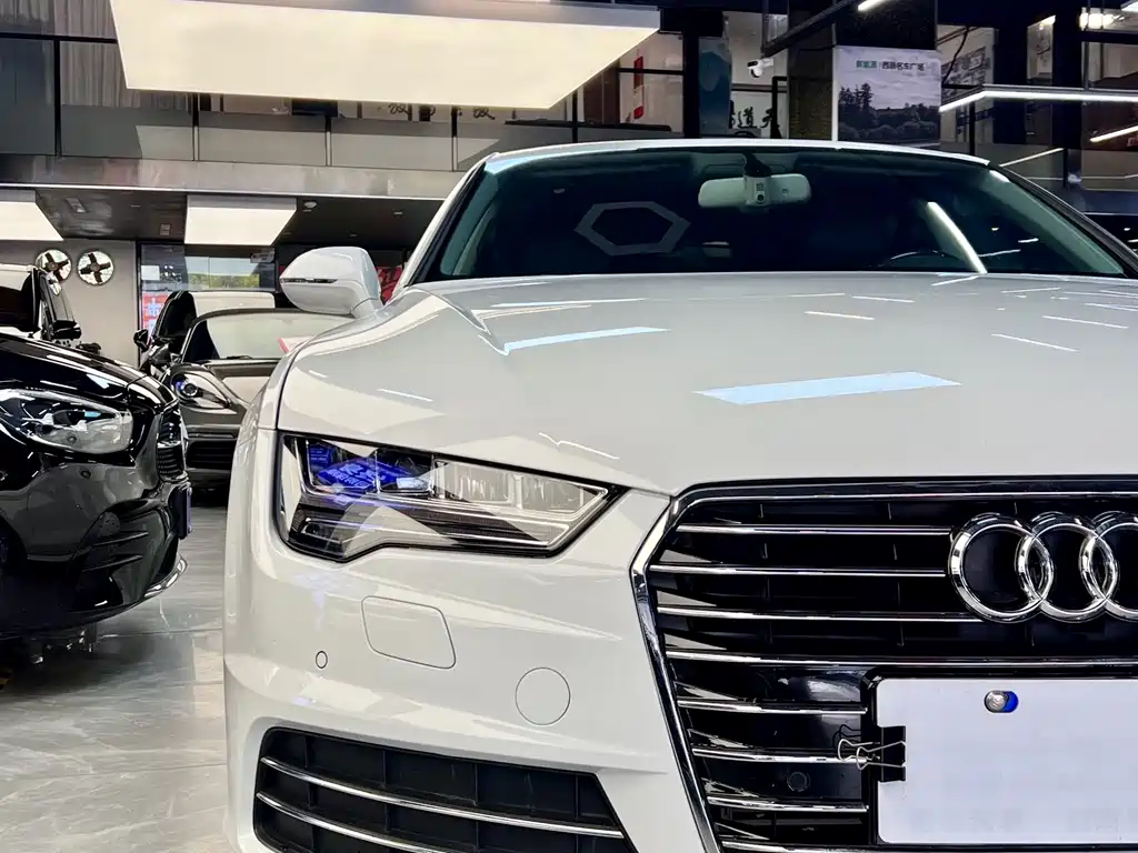 Audi A7 — фото 7