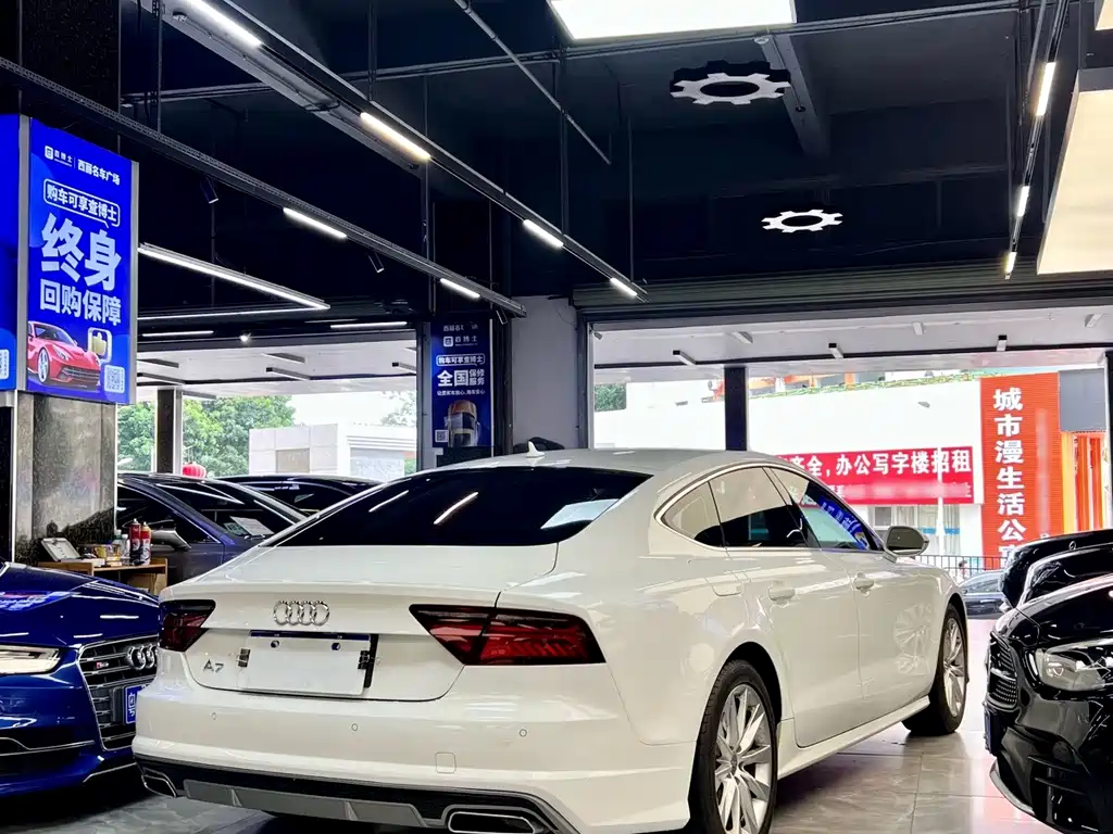 Audi A7 — фото 9