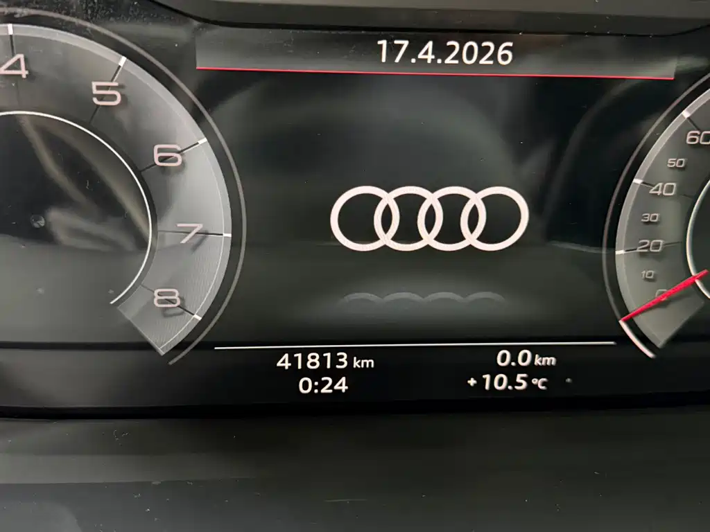 Audi Q3 — фото 23