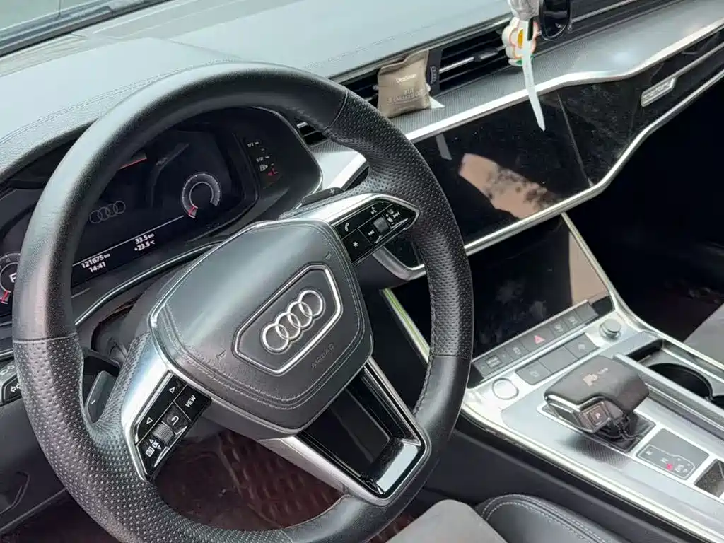 Audi A6L — фото 3
