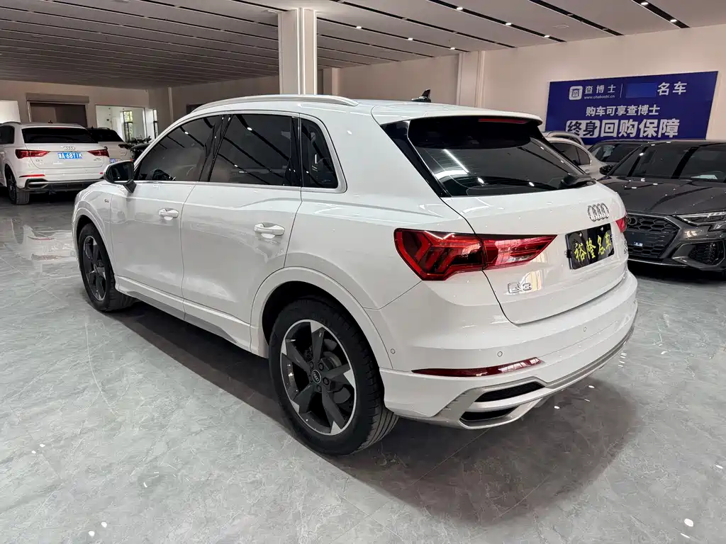 Audi Q3 — фото 6