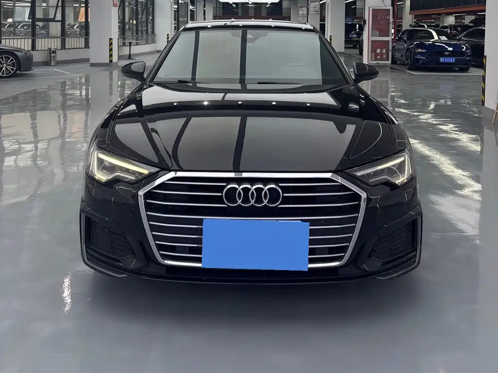 Audi A6L — фото 2