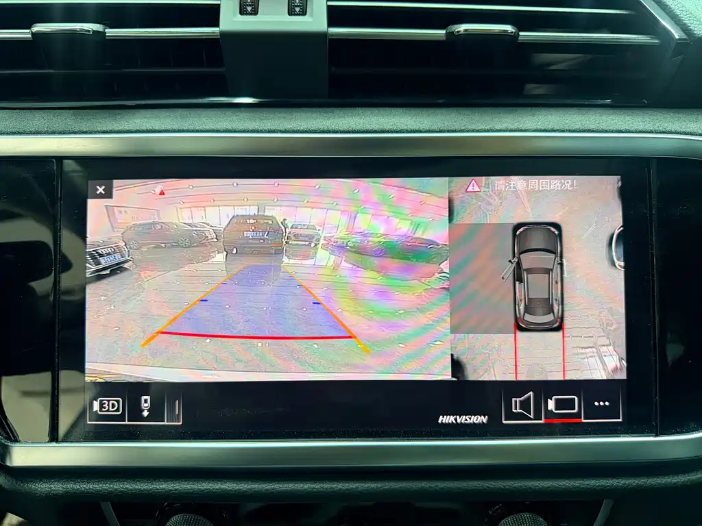 Audi Q3 — фото 21