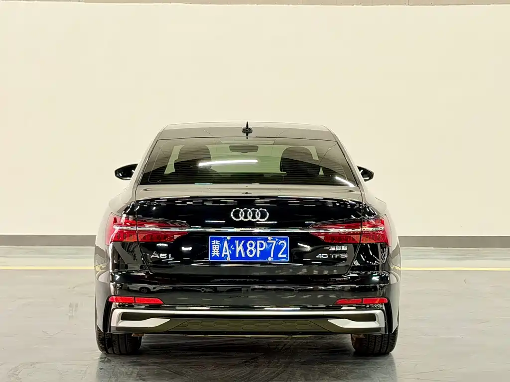 Audi A6L — фото 9