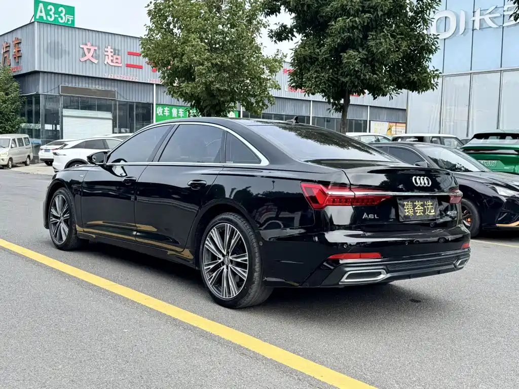 Audi A6L — фото 7