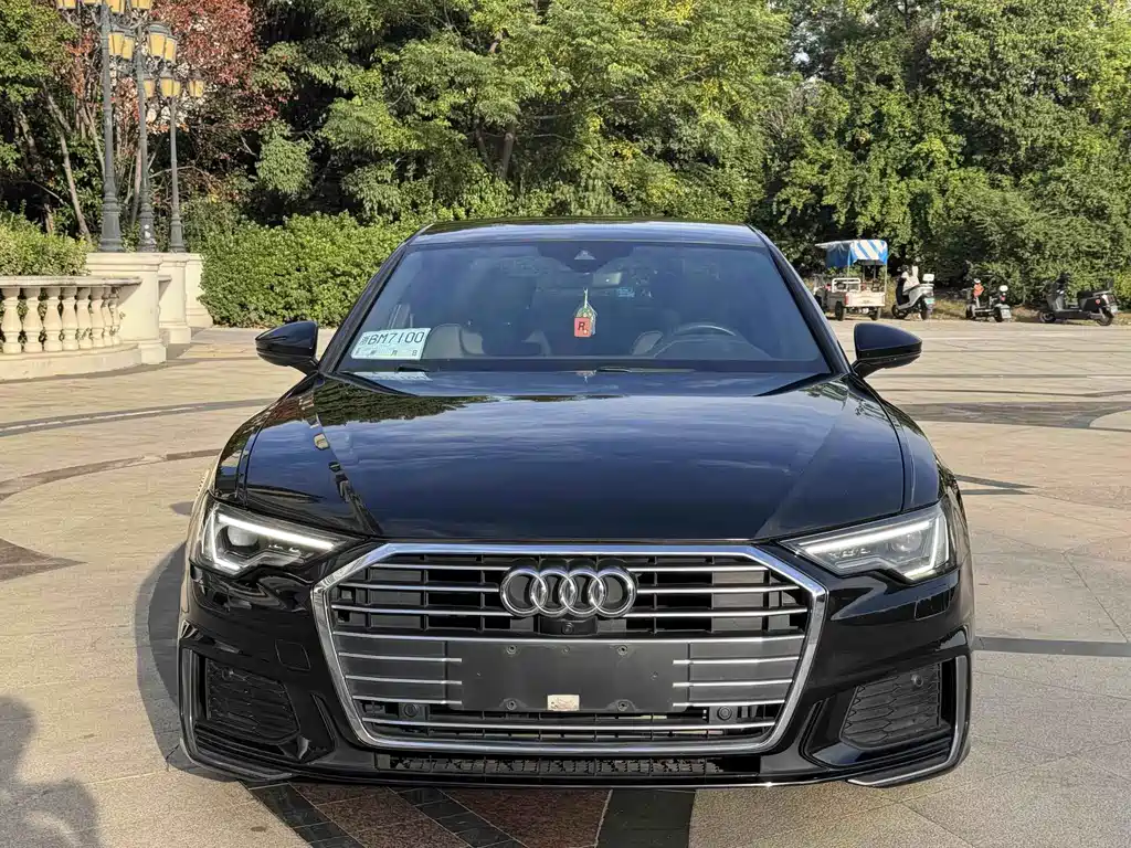 Audi A6L — фото 2