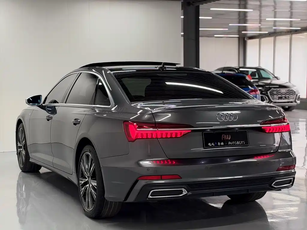 Audi A6L — фото 7
