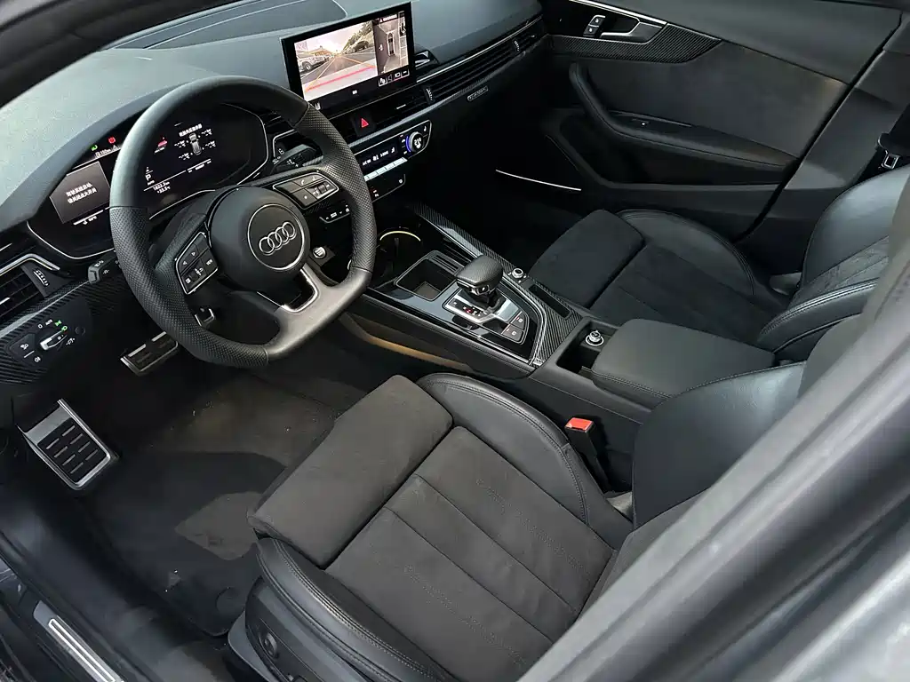 Audi A4L — фото 10