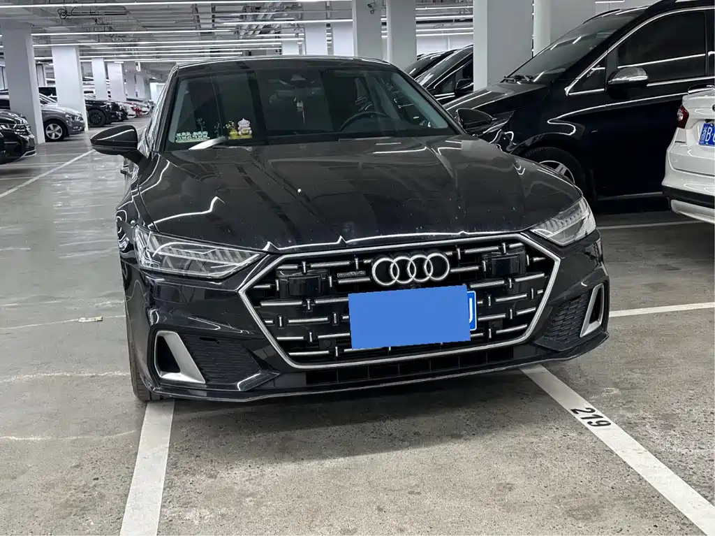 Audi A7L — фото 2