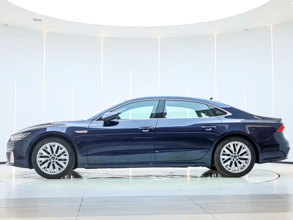 Audi A7L — фото 4