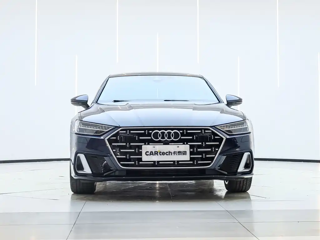 Audi A7L — фото 7