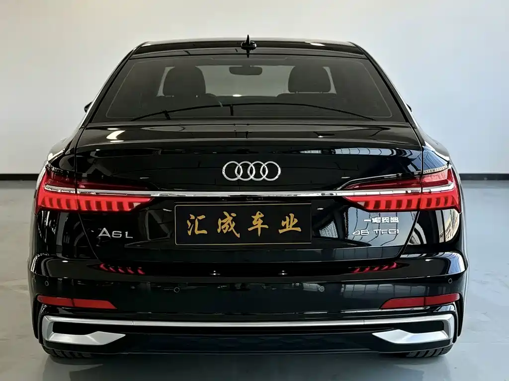 Audi A6L — фото 9
