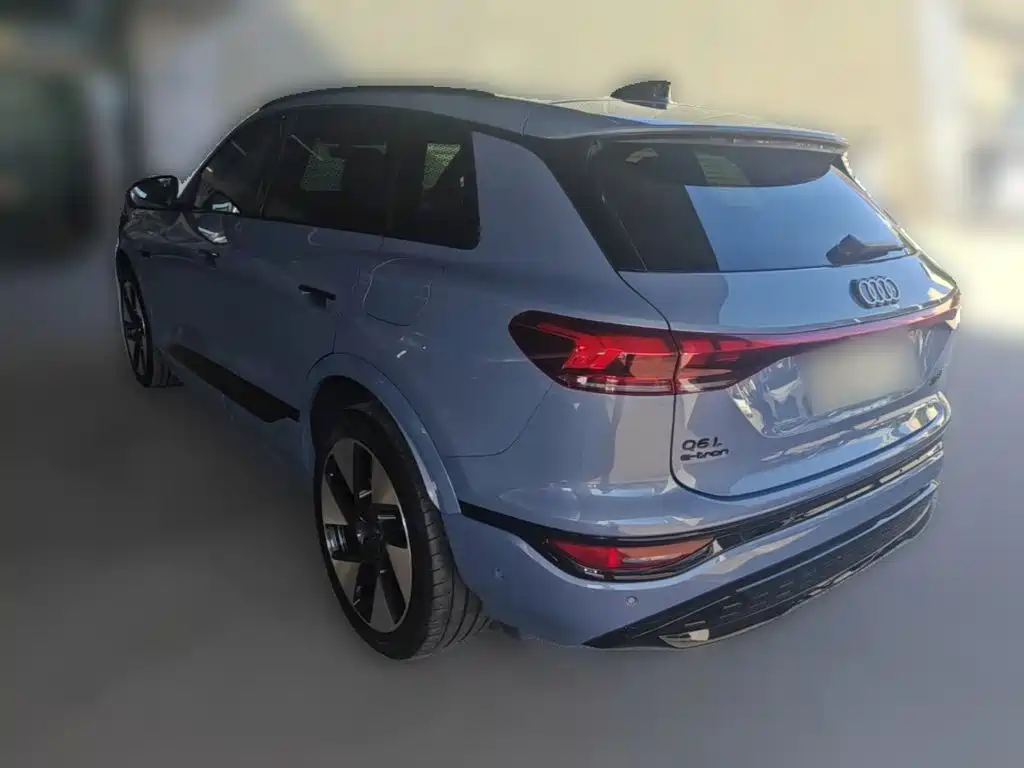 Audi Q6L e-tron — фото 7
