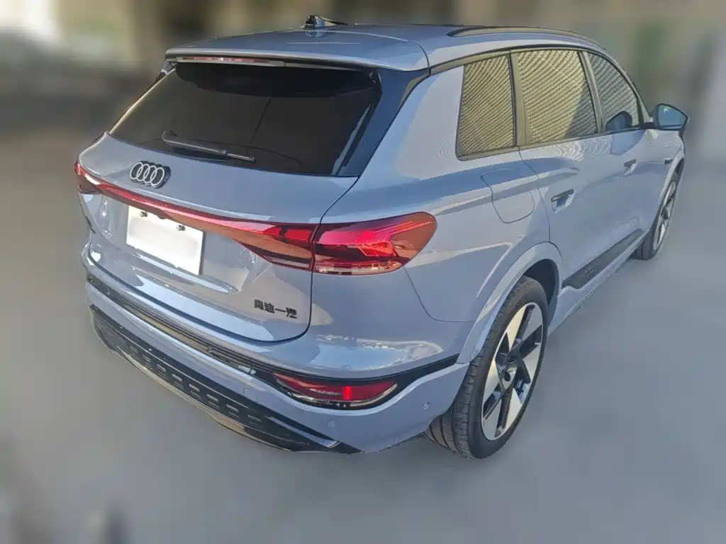 Audi Q6L e-tron — фото 10