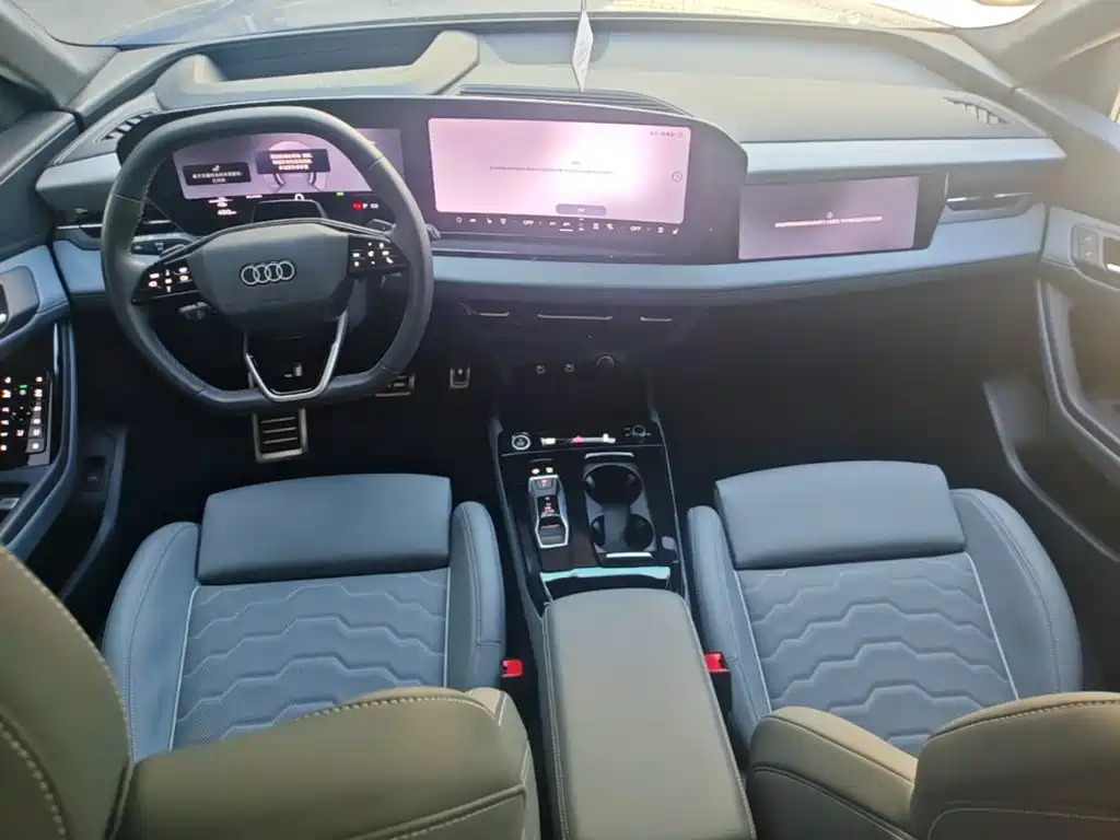 Audi Q6L e-tron — фото 14