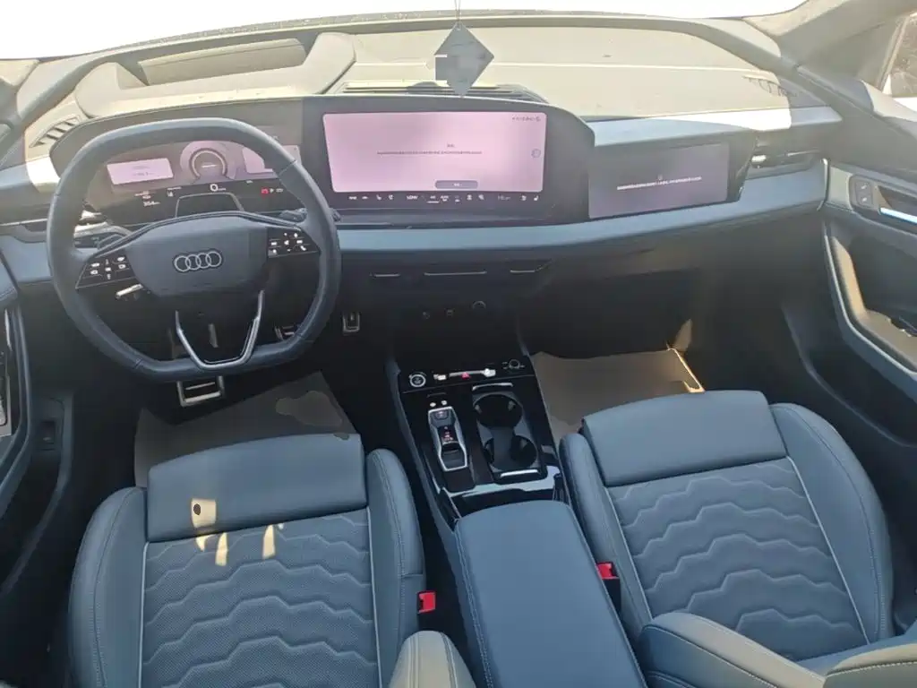 Audi Q6L e-tron — фото 14
