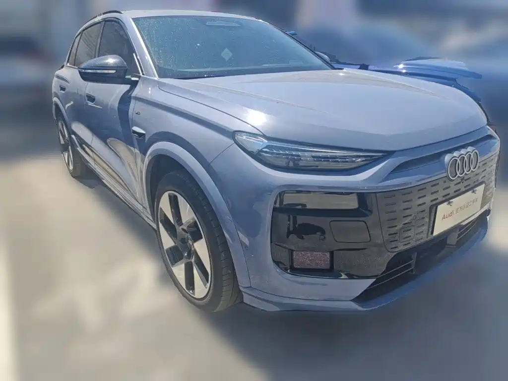 Audi Q6L e-tron — фото 6