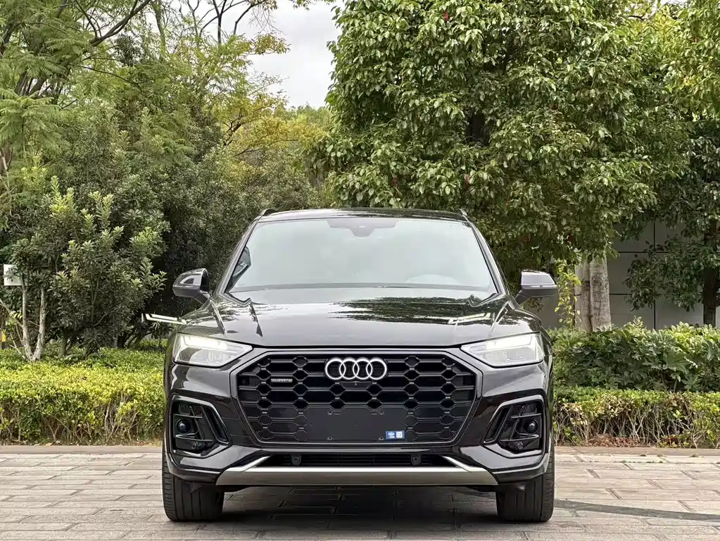Audi Q5L — фото 2