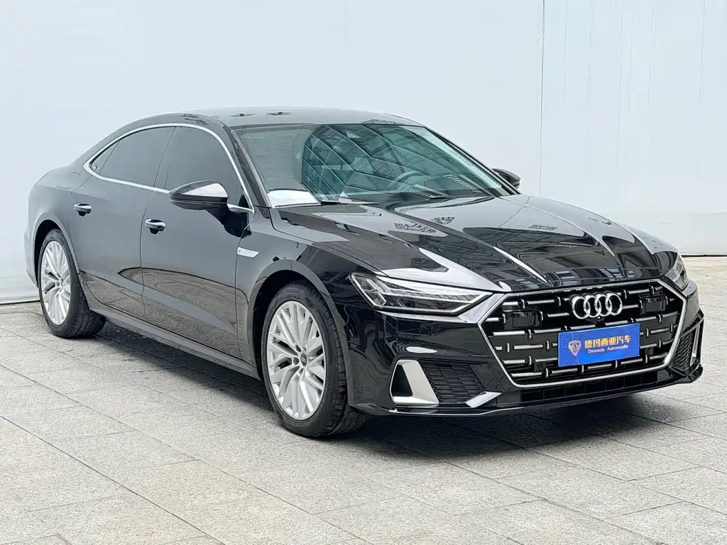 Audi A7L — фото 2