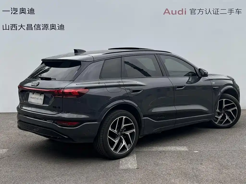 Audi Q6L e-tron — фото 3