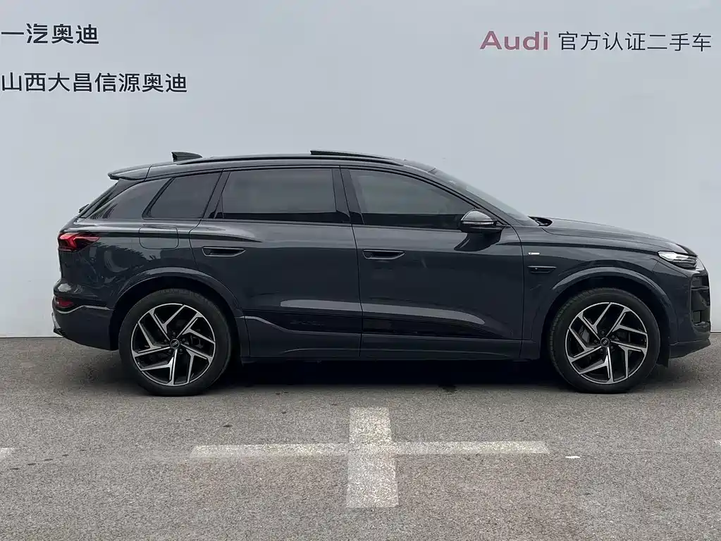 Audi Q6L e-tron — фото 4