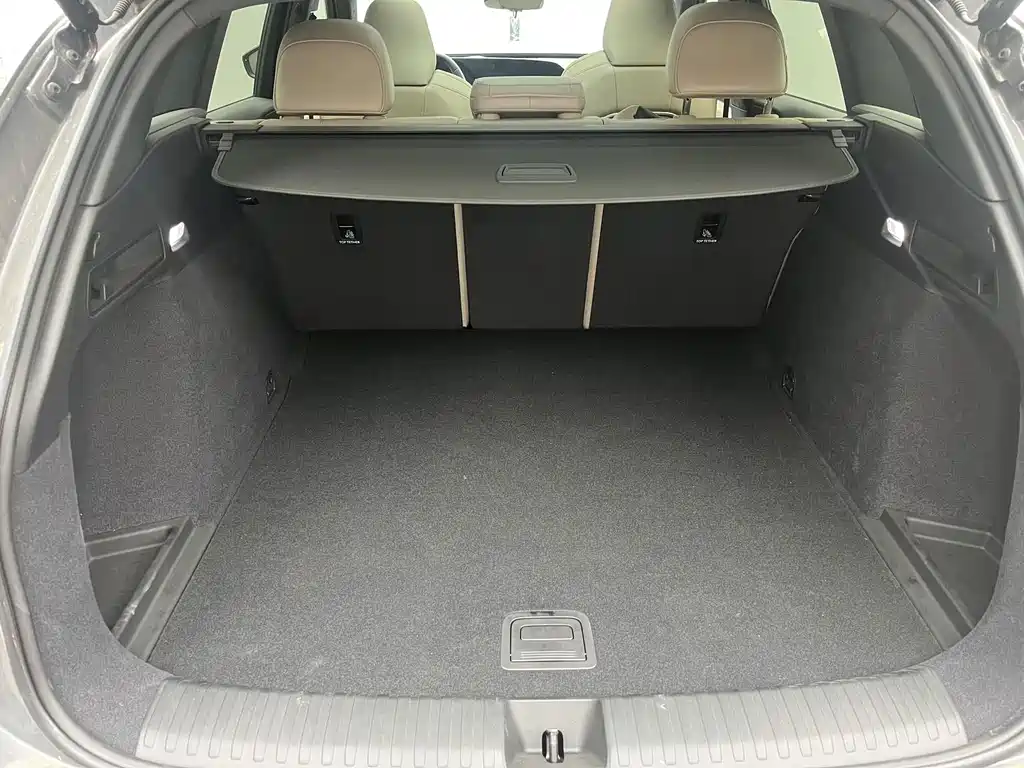 Audi Q6L e-tron — фото 6