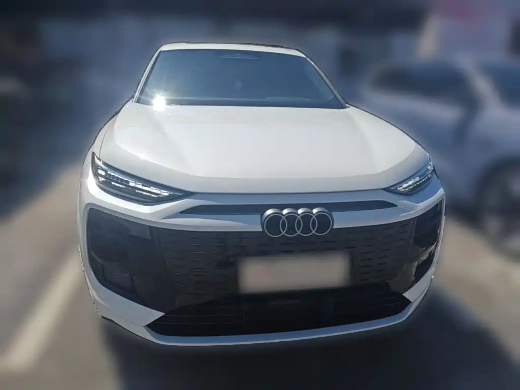 Audi Q6L e-tron — фото 5