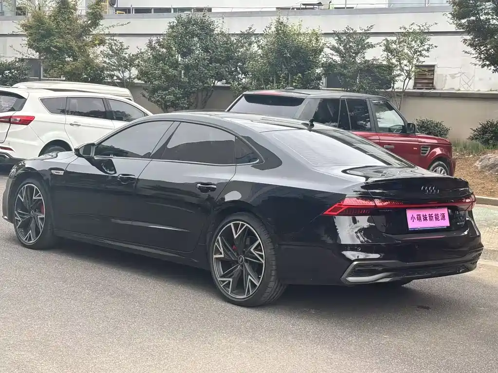 Audi A7L — фото 23
