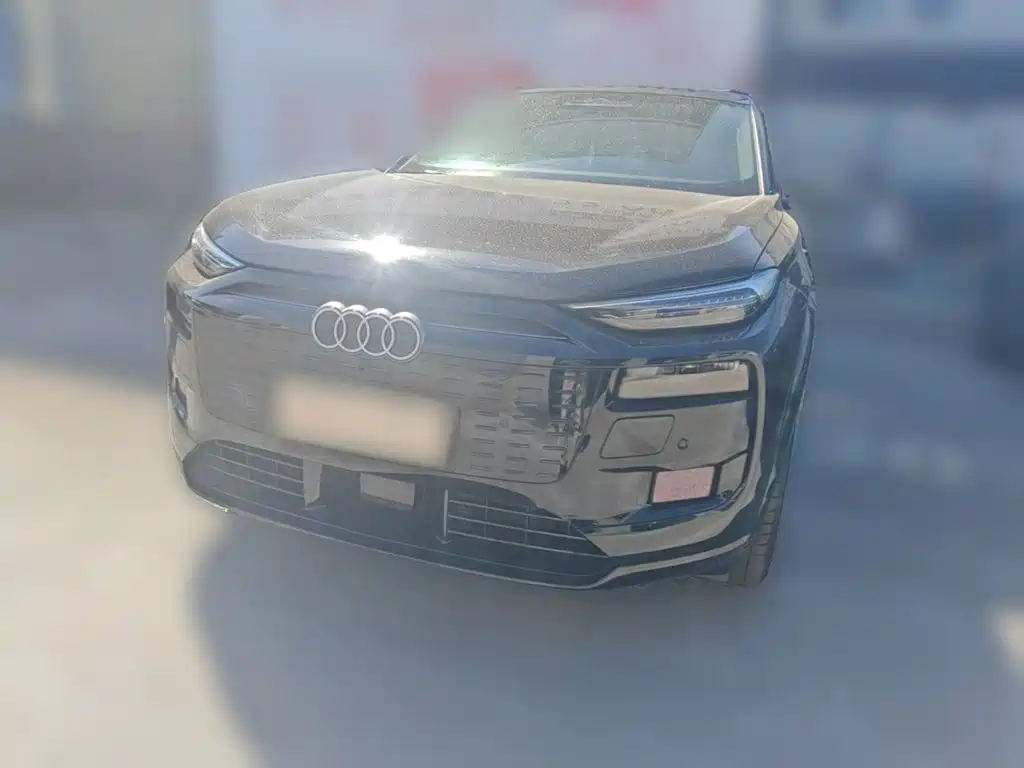 Audi Q6L e-tron — фото 3