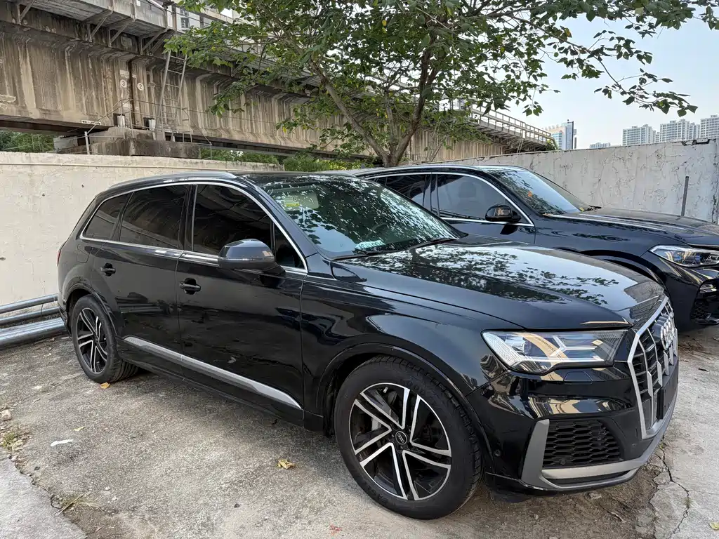 Audi Q7 — фото 4