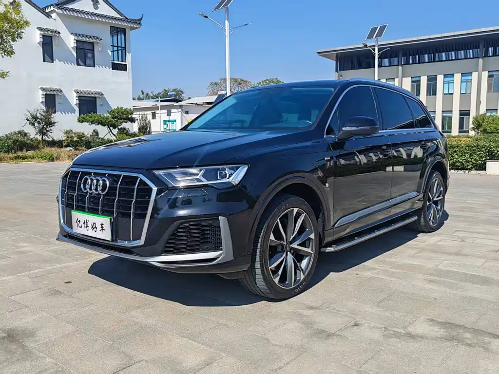 Audi Q7 — фото 2