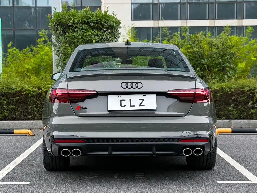 Audi S4 — фото 5