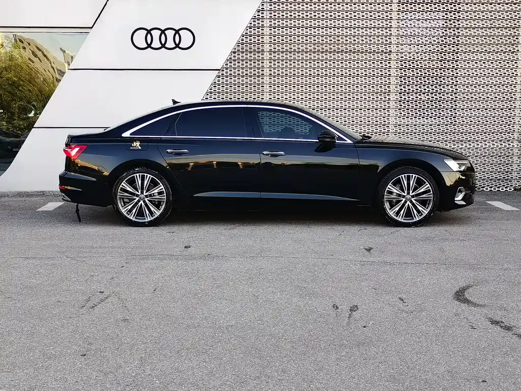 Audi A6L — фото 4