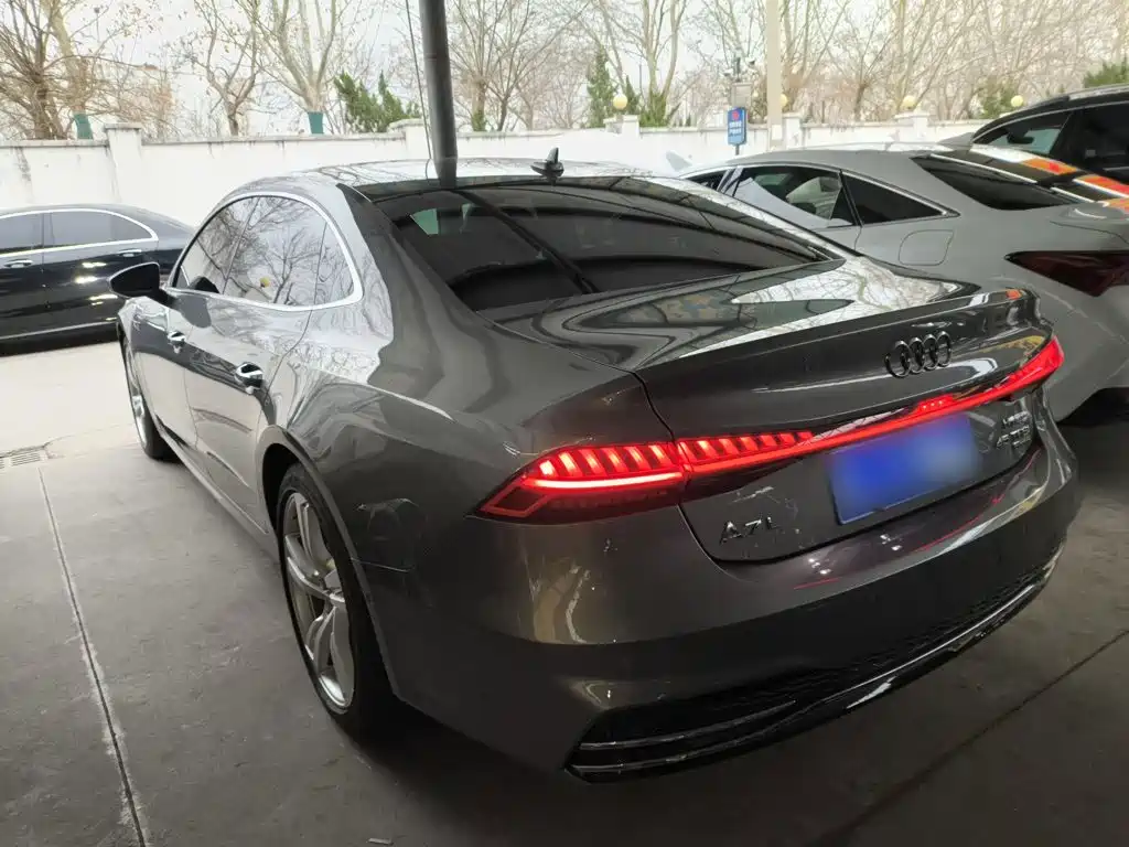 Audi A7L — фото 23