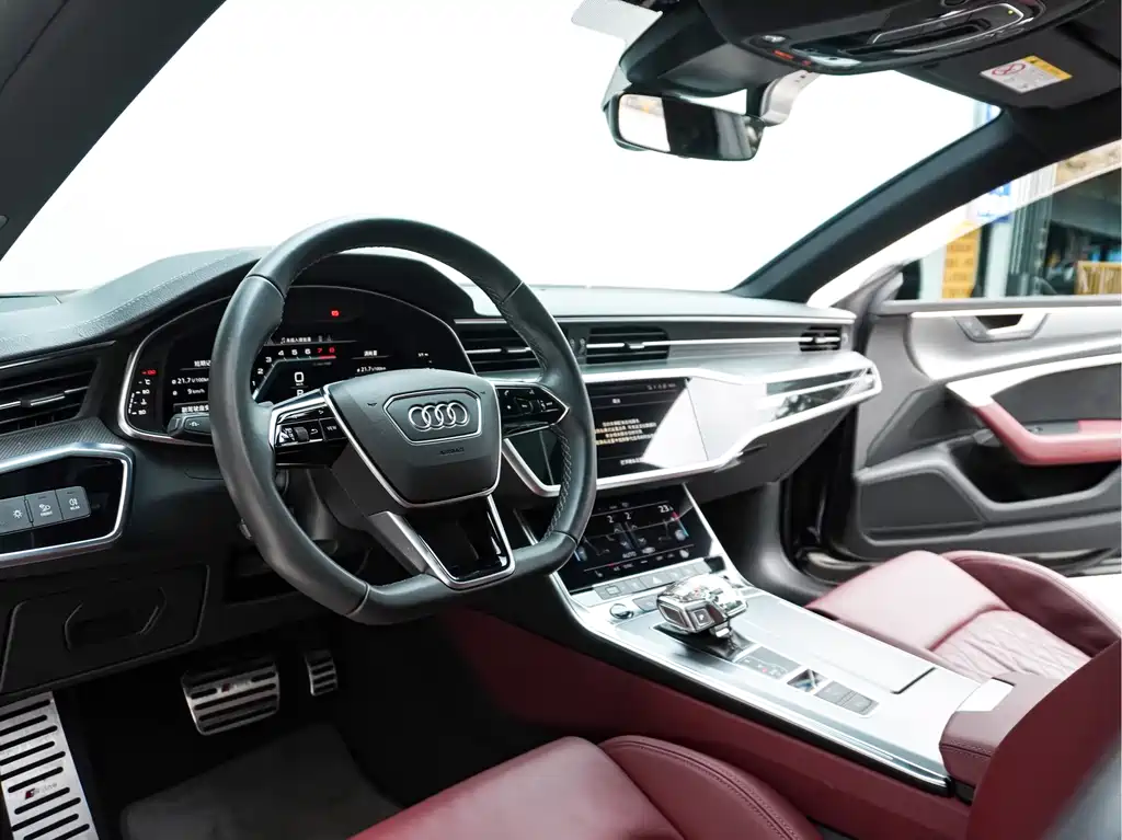 Audi A7L — фото 11