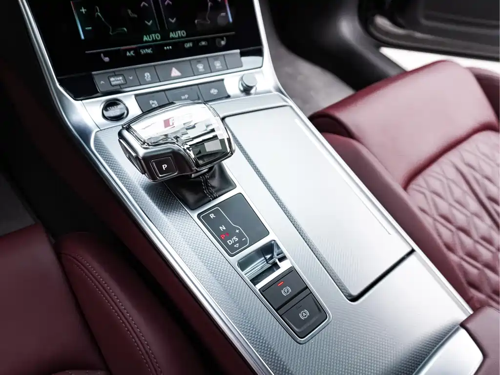 Audi A7L — фото 14
