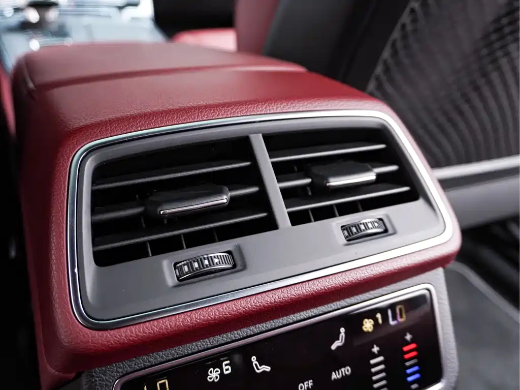 Audi A7L — фото 22