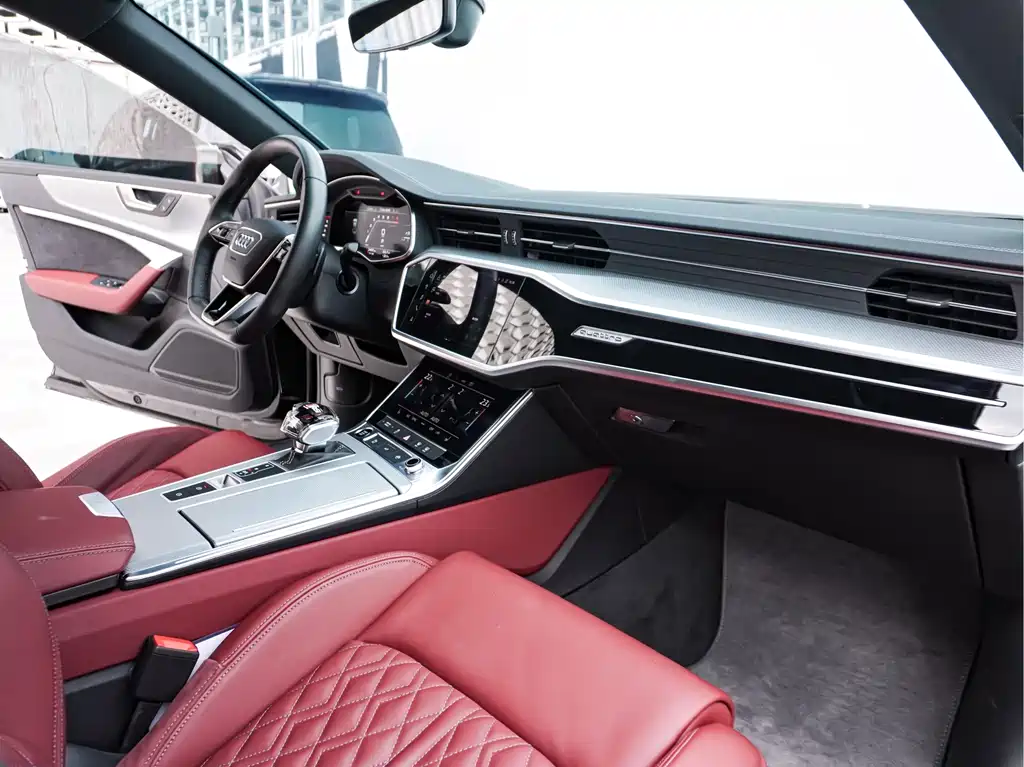 Audi A7L — фото 25