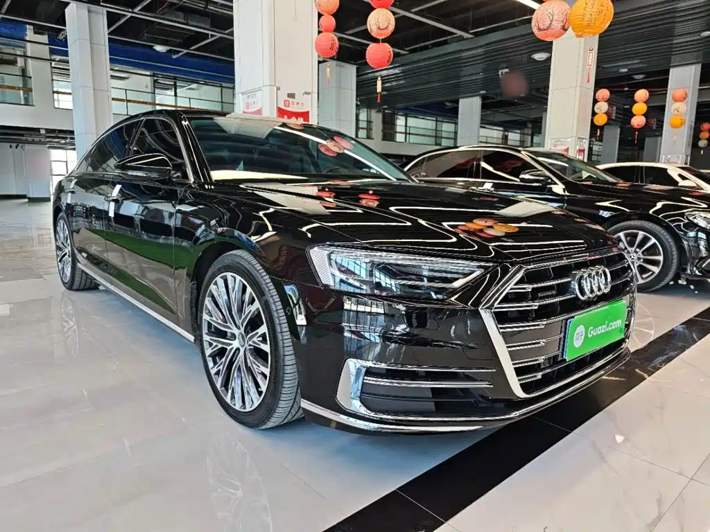Audi A8 — фото 4