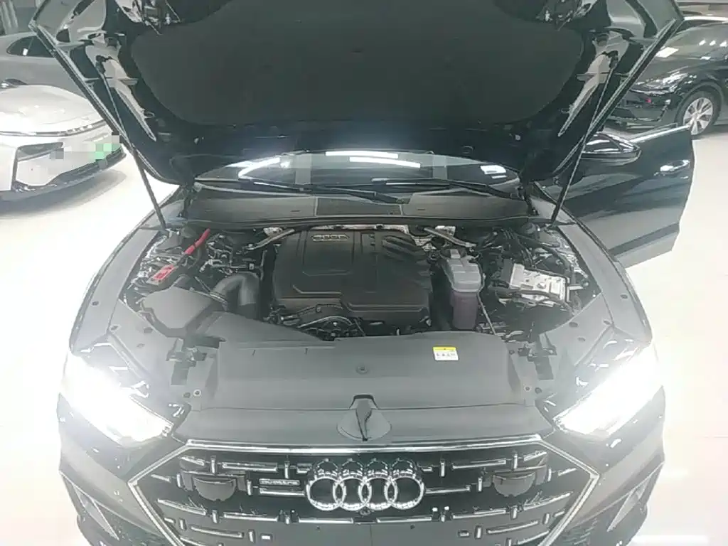 Audi A7L — фото 20