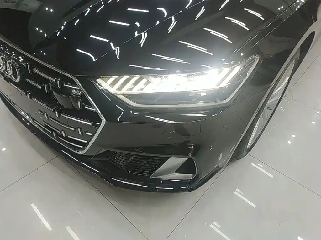 Audi A7L — фото 24