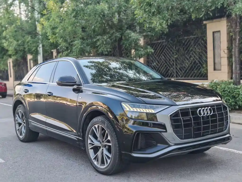 Audi Q8 — фото 2
