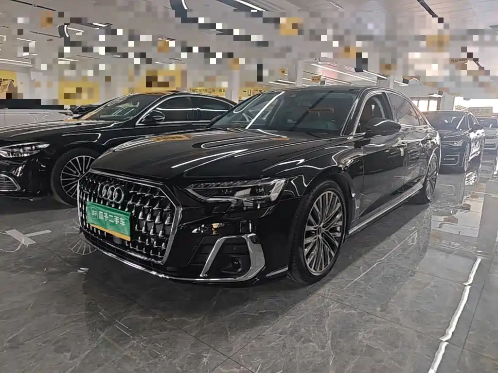Audi A8 — фото 2