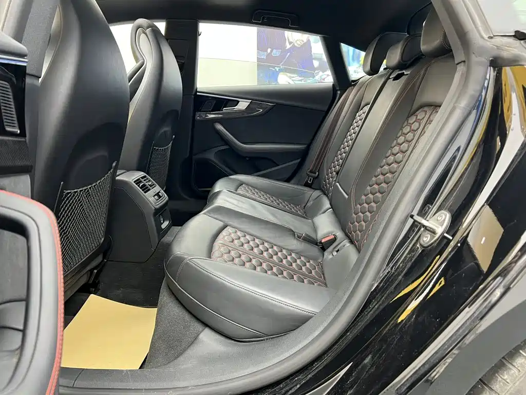 Audi RS 5 — фото 30