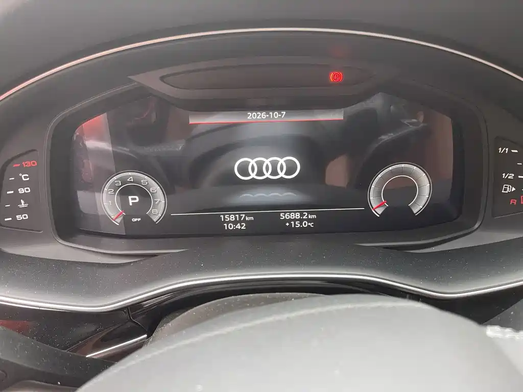 Audi Q7 — фото 7