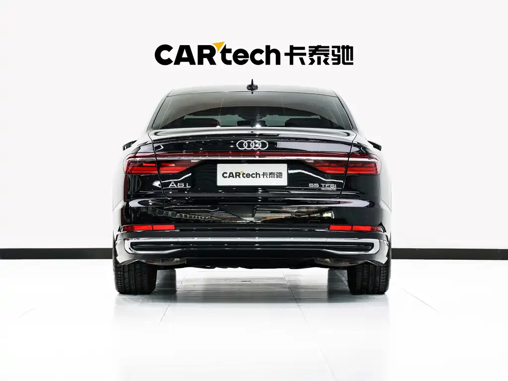 Audi A8 — фото 5