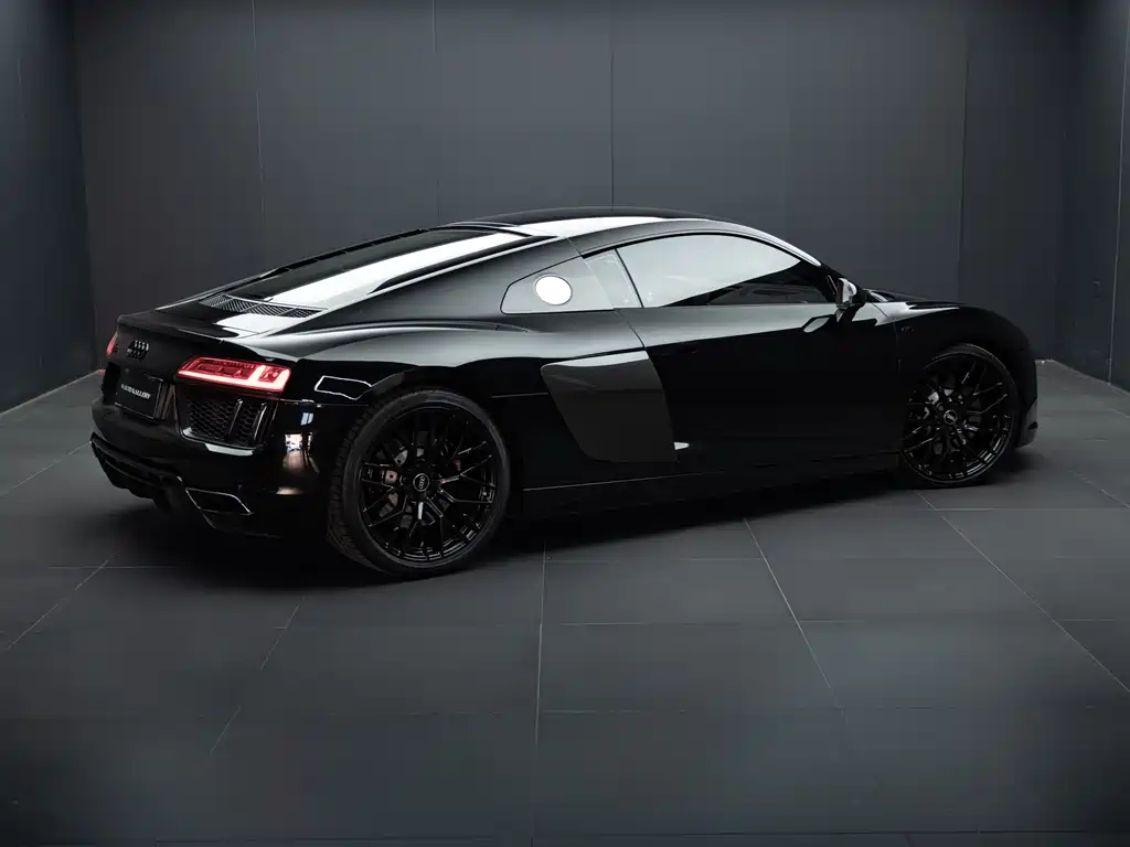 Audi R8 — фото 4
